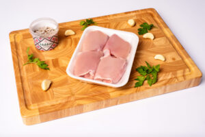 BONELESS CHICKEN THIGHS TRAYED